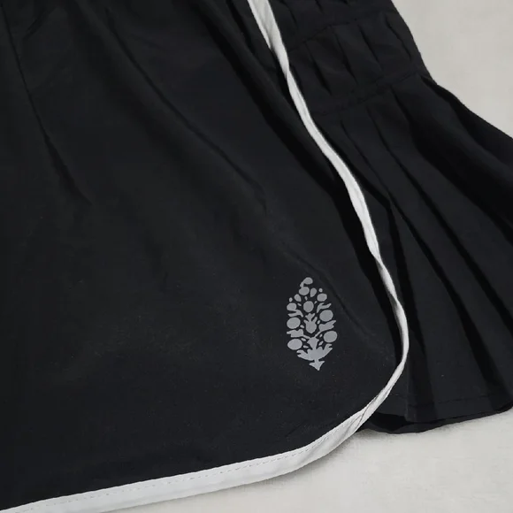 FP‎ MOVEMENT BY FREE PEOPLE Easy Tiger Shorties Romper. XS - Picture 8 of 13